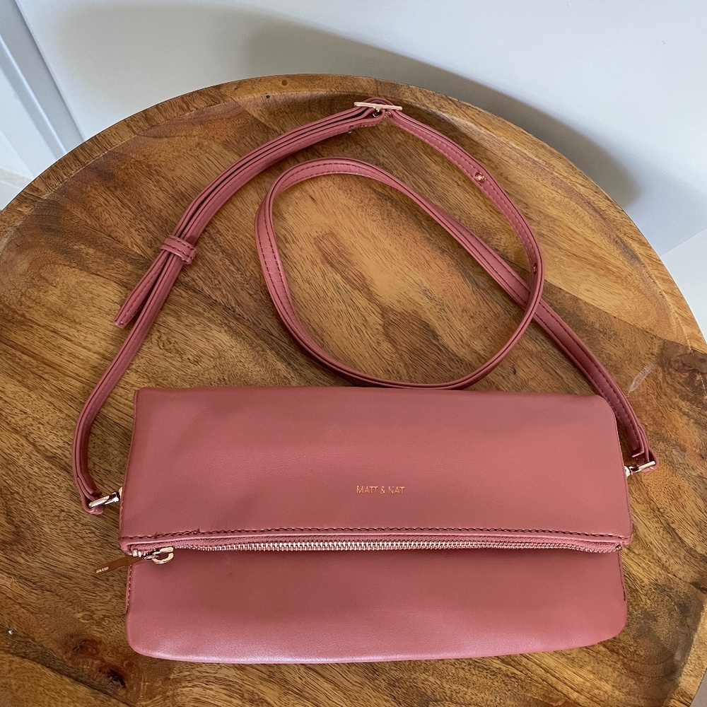 Matt & Nat Crossbody Bag Color Rose Pink